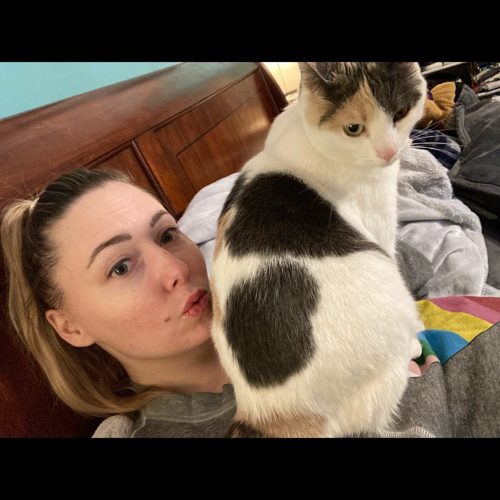 Meet your Posher, Cortney